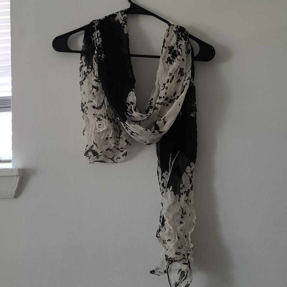 Scarf - Picture 3 of 3